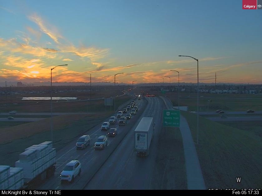 McKnight Blvd / Stoney Trail NE
