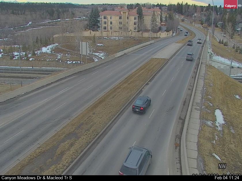 Canyon Meadows Dr / Macleod Trail SE