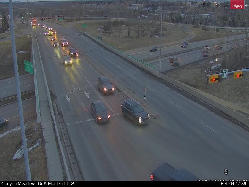 Canyon Meadows Dr / Macleod Trail SE