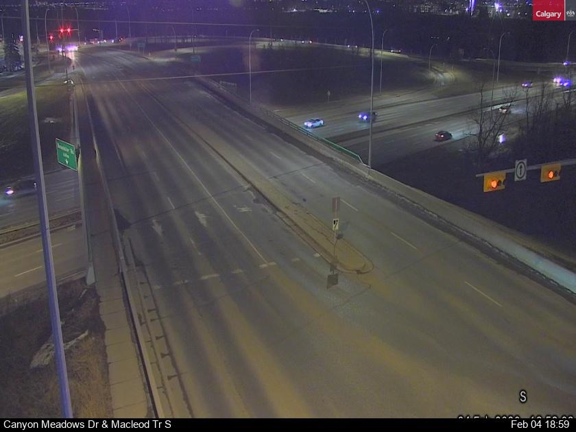 Canyon Meadows Dr / Macleod Trail SE