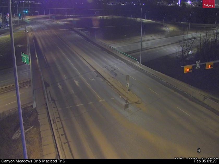 Canyon Meadows Dr / Macleod Trail SE