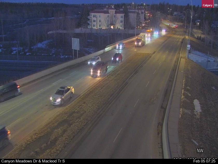 Canyon Meadows Dr / Macleod Trail SE