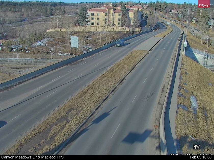 Canyon Meadows Dr / Macleod Trail SE