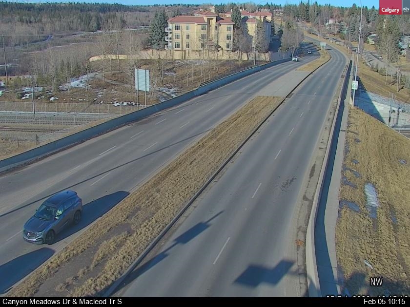 Canyon Meadows Dr / Macleod Trail SE