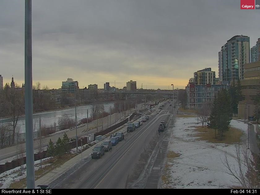 Riverfront Avenue / 1 Street SE