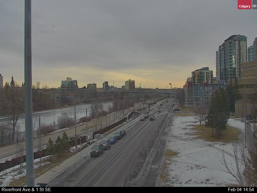 Riverfront Avenue / 1 Street SE