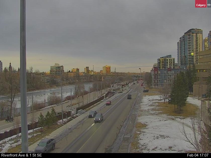 Riverfront Avenue / 1 Street SE