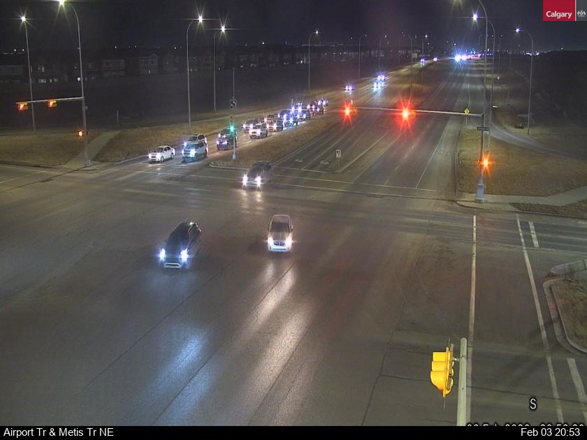 Airport Trail / Metis Trail NE