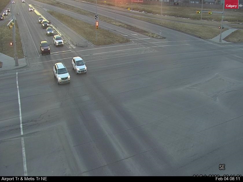 Airport Trail / Metis Trail NE