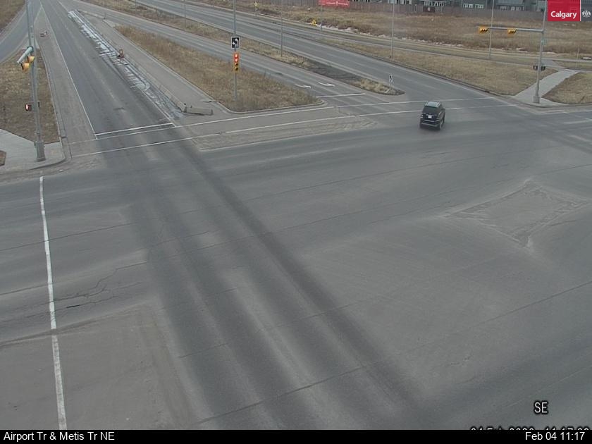 Airport Trail / Metis Trail NE