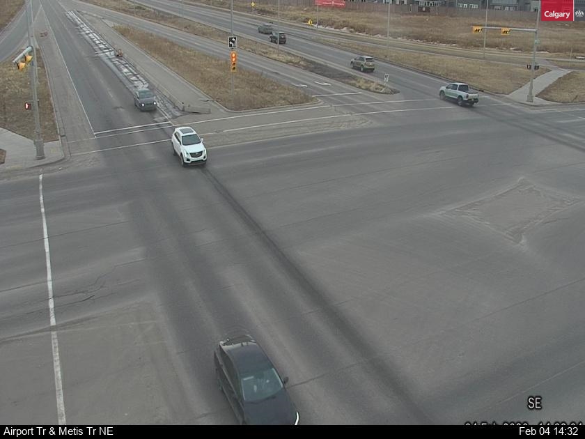 Airport Trail / Metis Trail NE