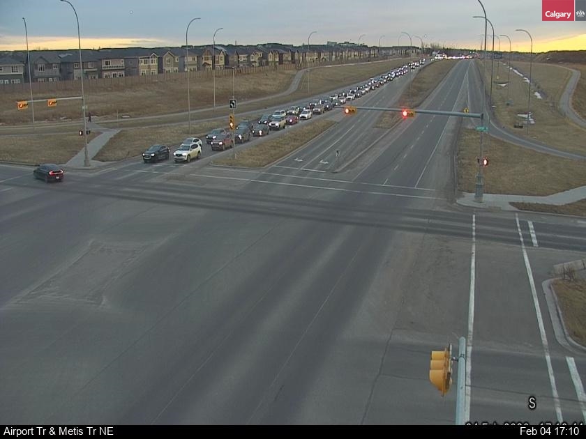 Airport Trail / Metis Trail NE