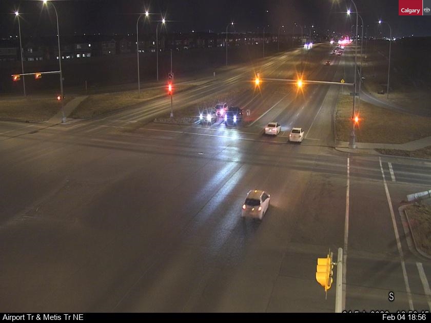 Airport Trail / Metis Trail NE