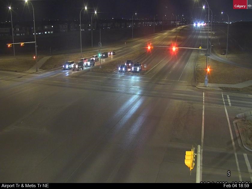 Airport Trail / Metis Trail NE