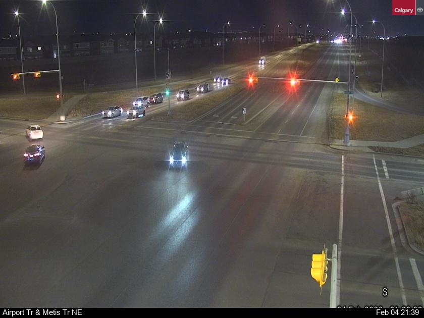 Airport Trail / Metis Trail NE