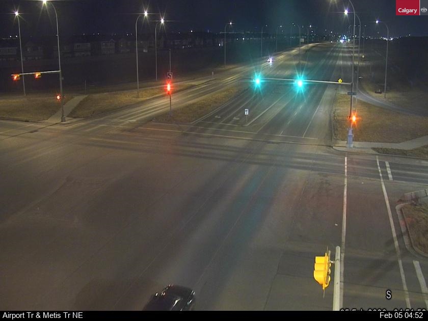 Airport Trail / Metis Trail NE