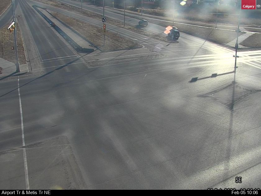 Airport Trail / Metis Trail NE