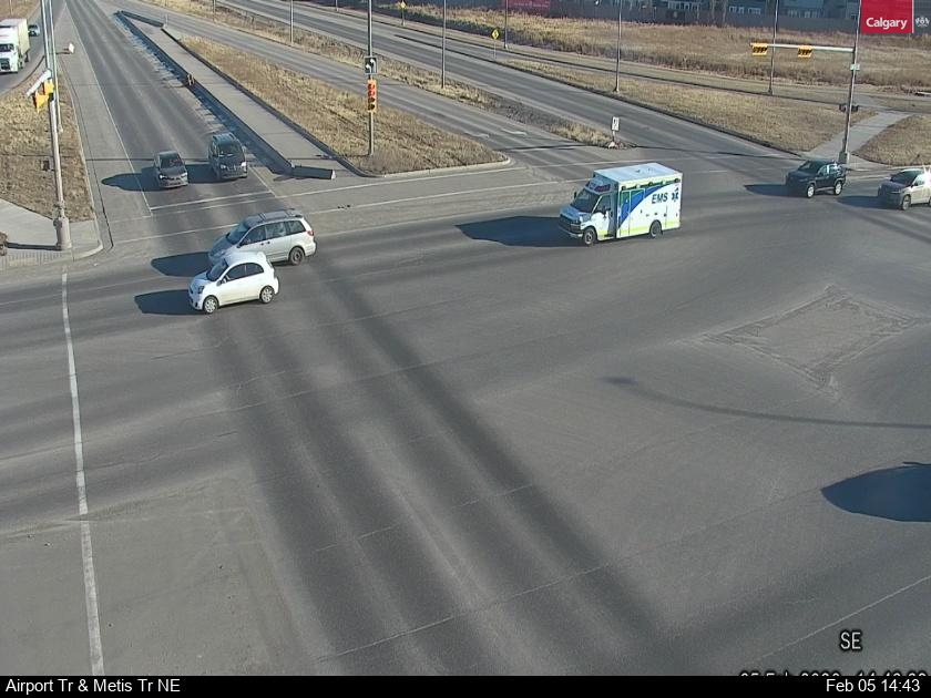 Airport Trail / Metis Trail NE