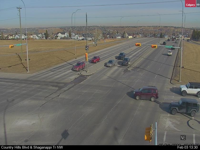 Country Hills Blvd / Shaganappi Tr NW