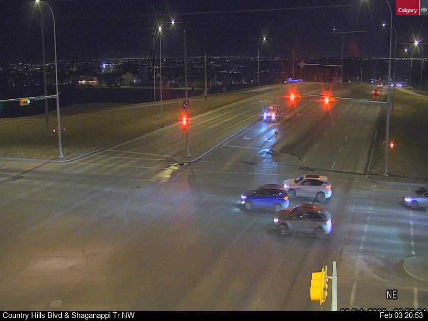 Country Hills Blvd / Shaganappi Tr NW