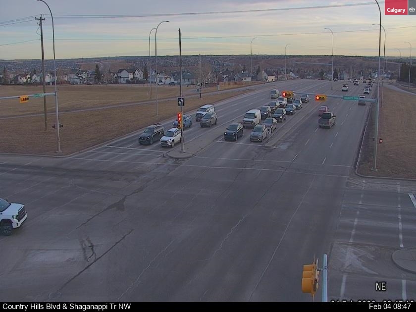 Country Hills Blvd / Shaganappi Tr NW