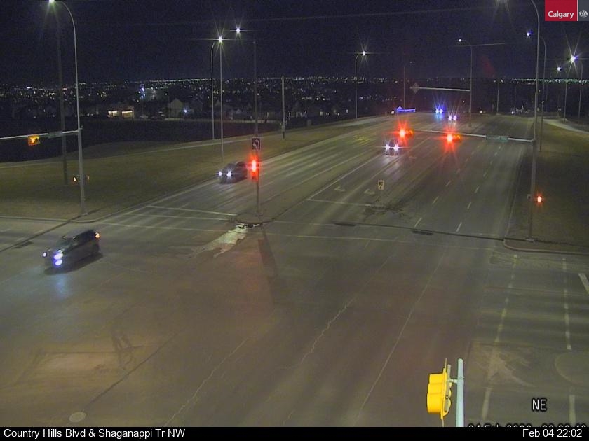 Country Hills Blvd / Shaganappi Tr NW