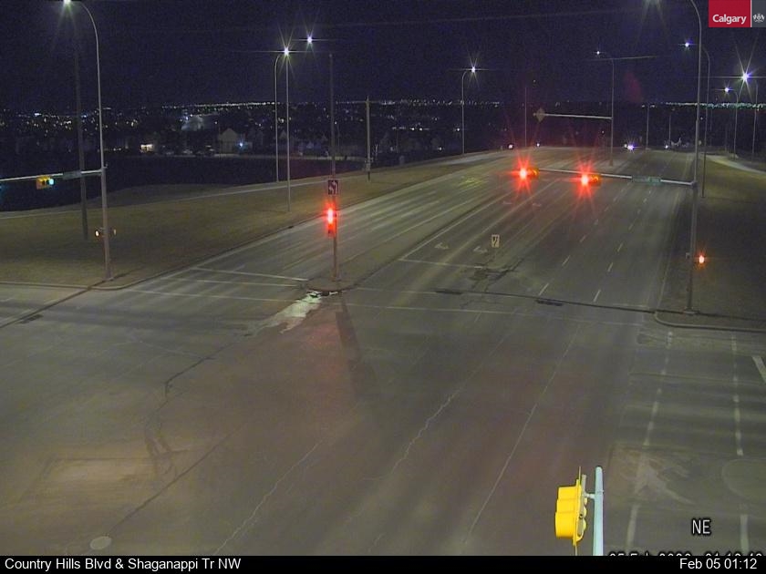 Country Hills Blvd / Shaganappi Tr NW