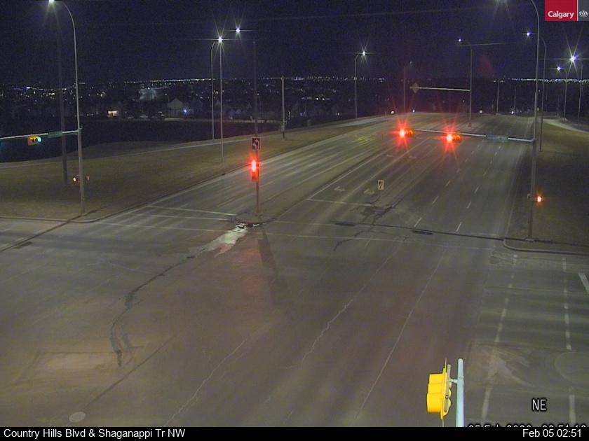 Country Hills Blvd / Shaganappi Tr NW