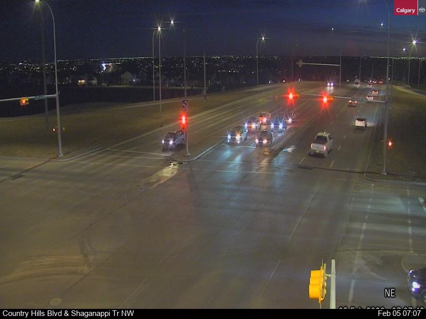 Country Hills Blvd / Shaganappi Tr NW