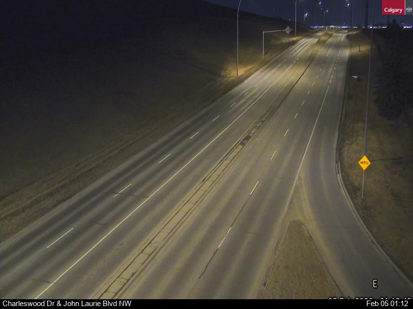 Charleswood Dr / John Laurie Bv NW