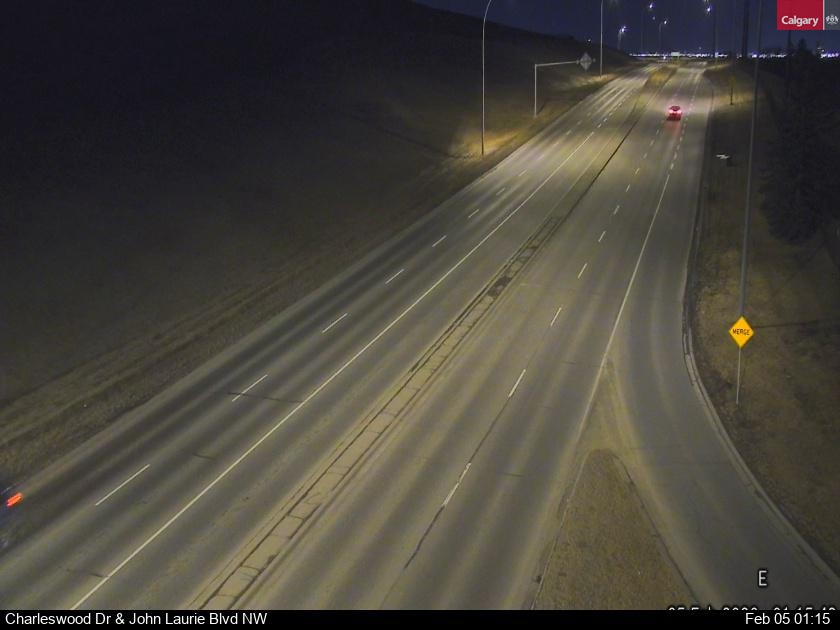 Charleswood Dr / John Laurie Bv NW