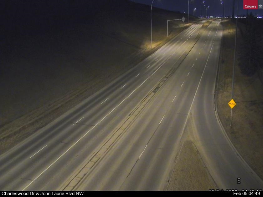 Charleswood Dr / John Laurie Bv NW