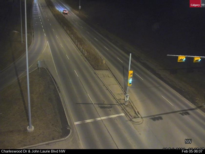 Charleswood Dr / John Laurie Bv NW