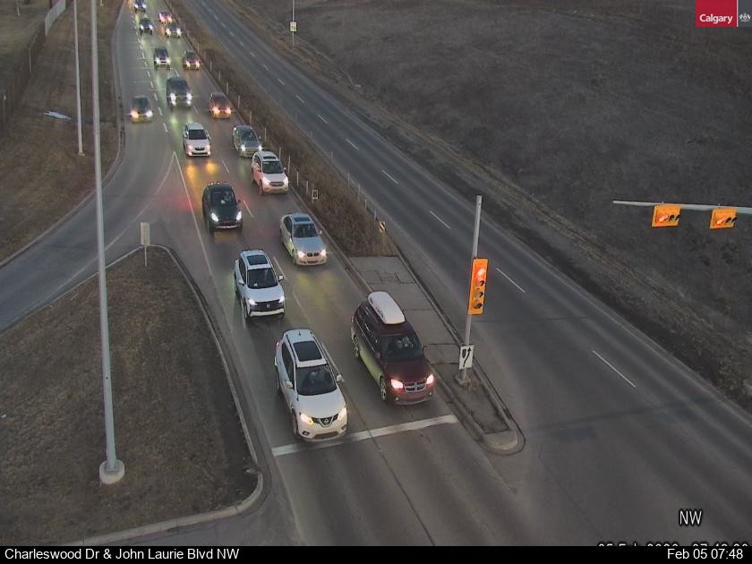 Charleswood Dr / John Laurie Bv NW