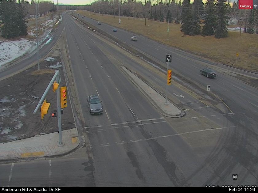 Anderson Rd / Acadia Dr SE