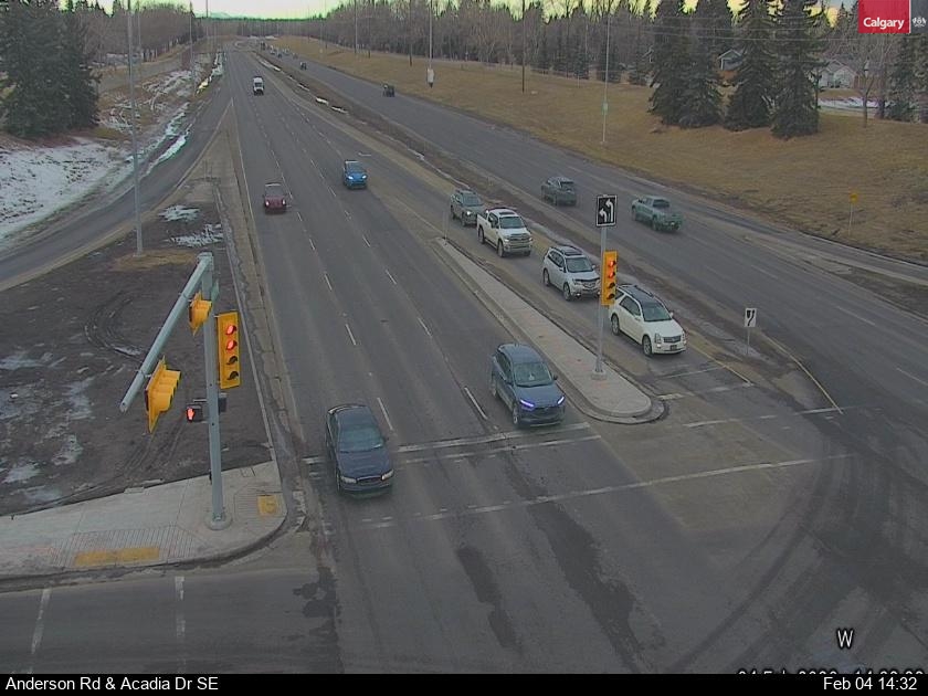 Anderson Rd / Acadia Dr SE