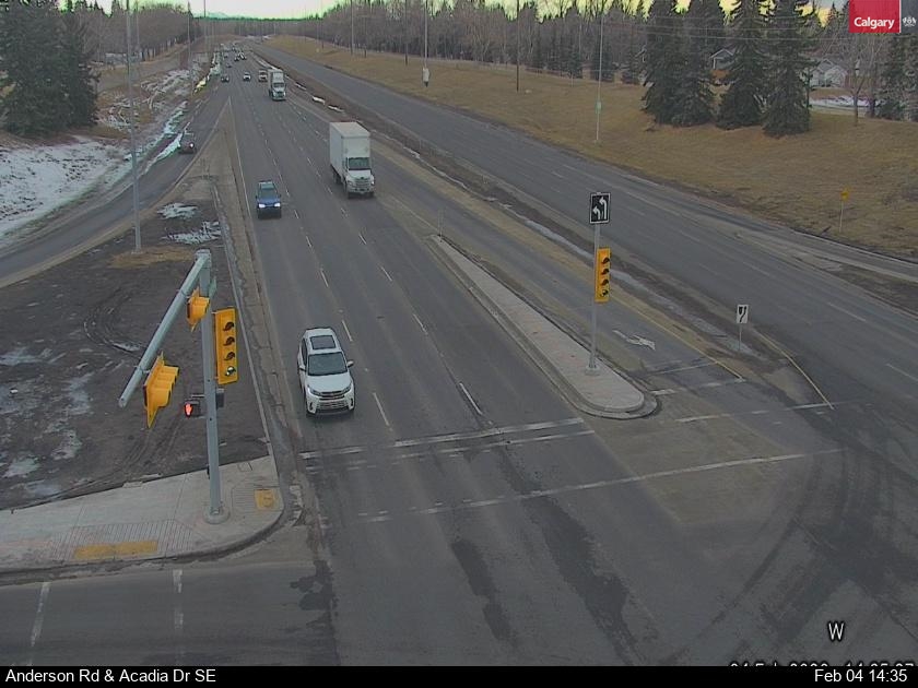 Anderson Rd / Acadia Dr SE