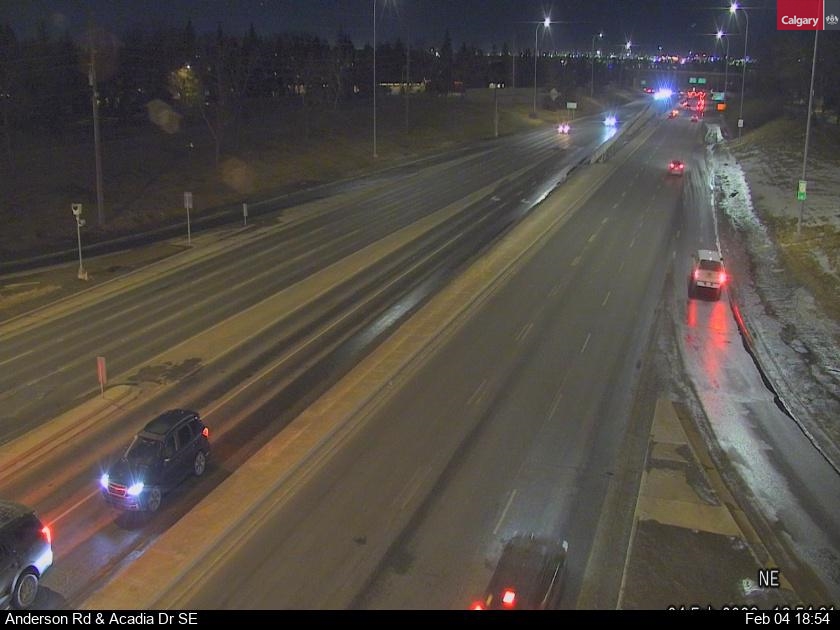 Anderson Rd / Acadia Dr SE