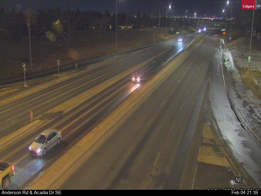 Anderson Rd / Acadia Dr SE