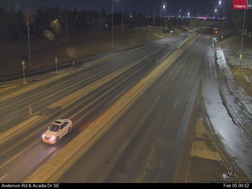 Anderson Rd / Acadia Dr SE