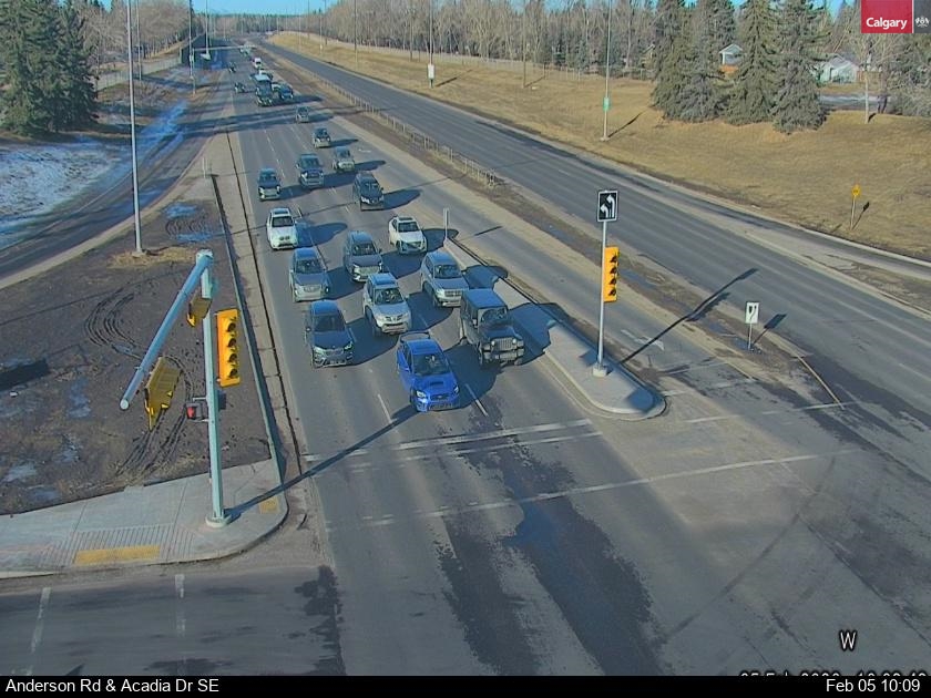 Anderson Rd / Acadia Dr SE