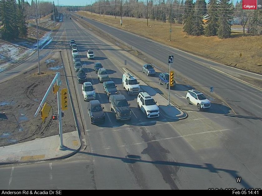 Anderson Rd / Acadia Dr SE