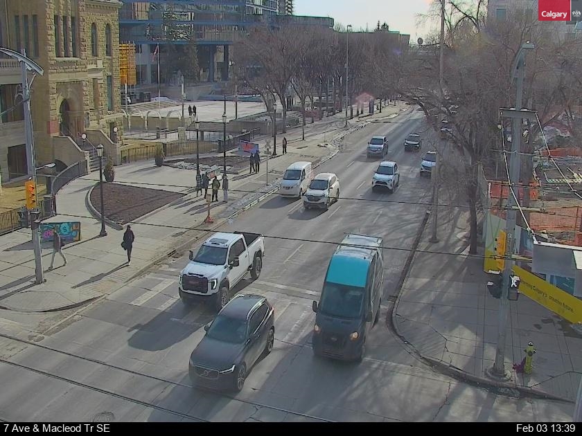 7 Ave / Macleod Tr SE