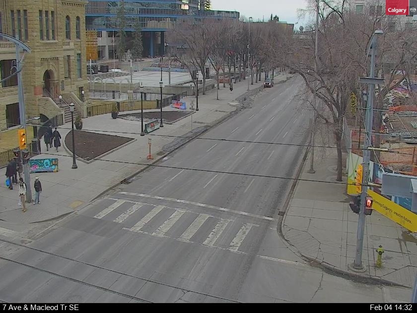 7 Ave / Macleod Tr SE
