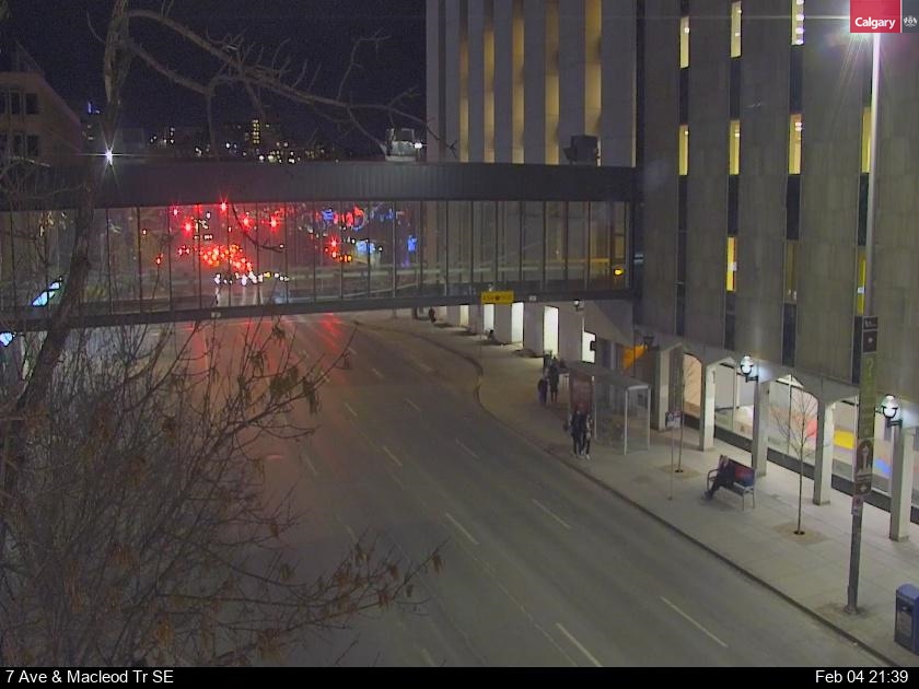 7 Ave / Macleod Tr SE