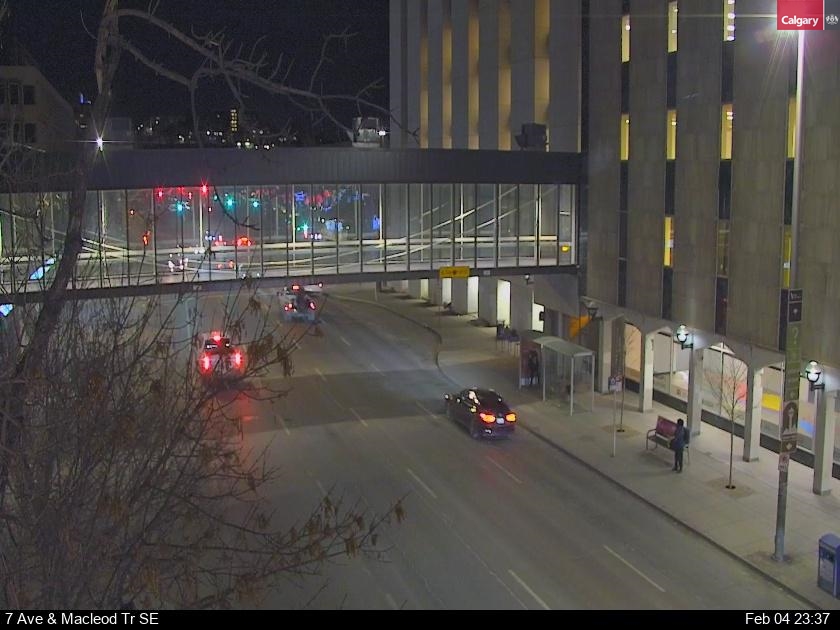 7 Ave / Macleod Tr SE