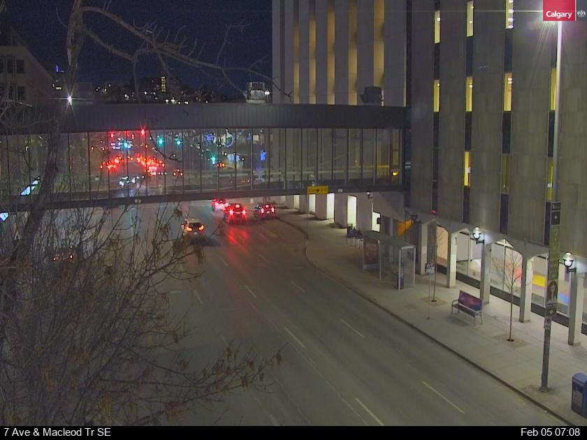 7 Ave / Macleod Tr SE