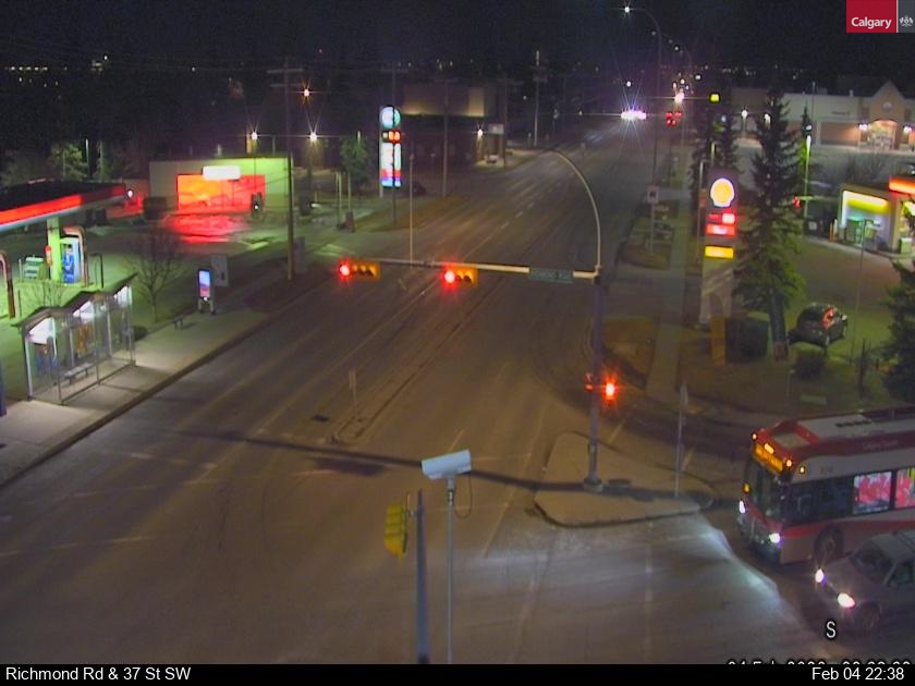 Richmond Rd / 37 St SW