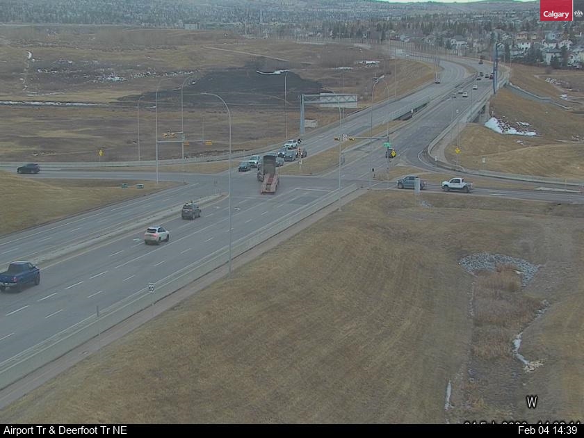 Airport Tr / Deerfoot Tr NE