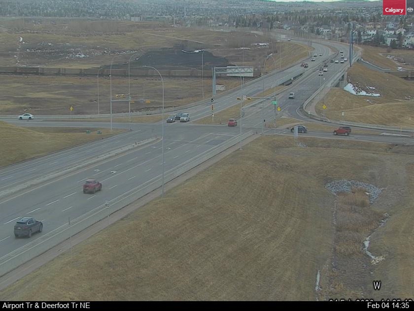 Airport Tr / Deerfoot Tr NE